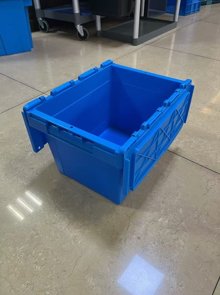 43国标带盖储物箱